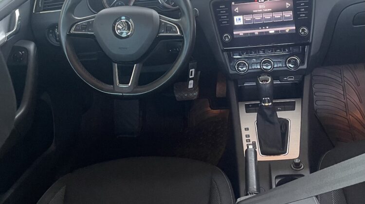 Škoda octavia 1,6 TDi Automatik 2019